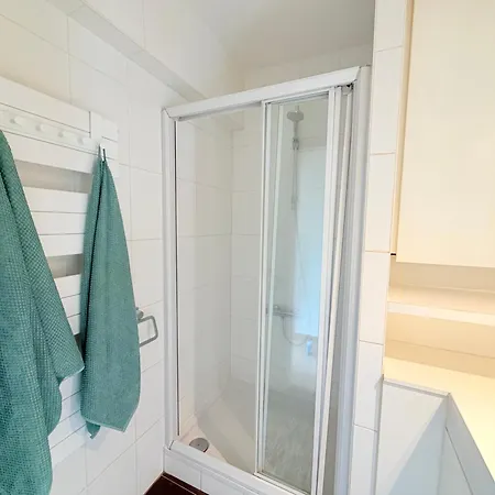 Bel Air - Modern 2 Bedroom With Sea View T155 Daire *